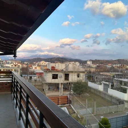 Sara'S Villa Shkoder Bagian luar foto