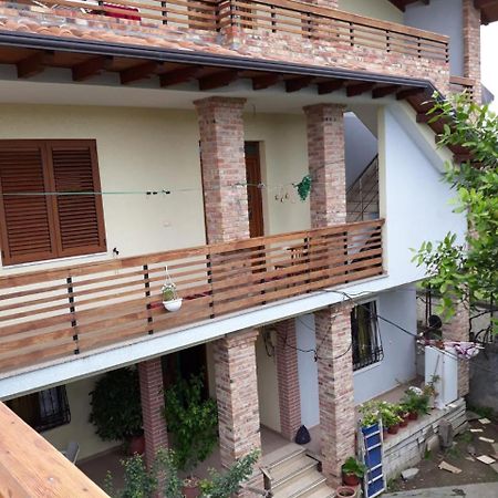 Sara'S Villa Shkoder Bagian luar foto