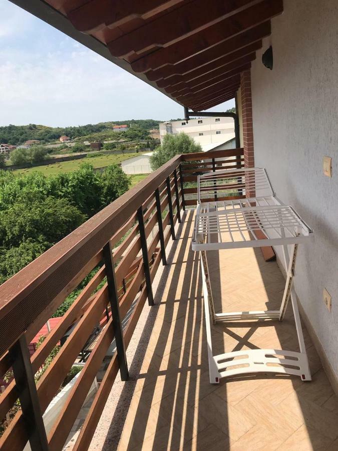 Sara'S Villa Shkoder Bagian luar foto