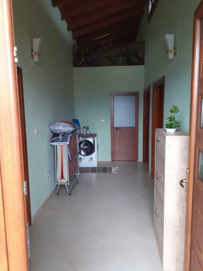 Sara'S Villa Shkoder Bagian luar foto