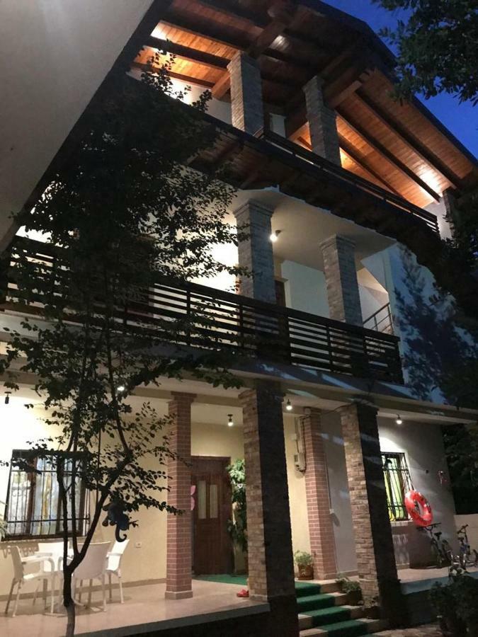 Sara'S Villa Shkoder Bagian luar foto