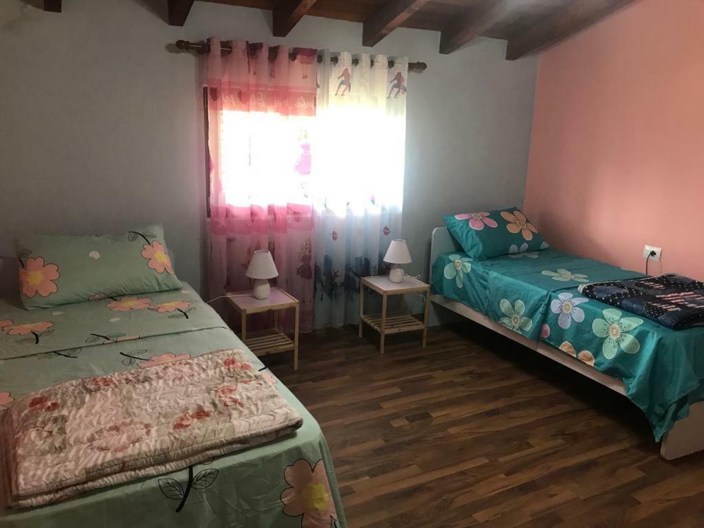 Sara'S Villa Shkoder Bagian luar foto