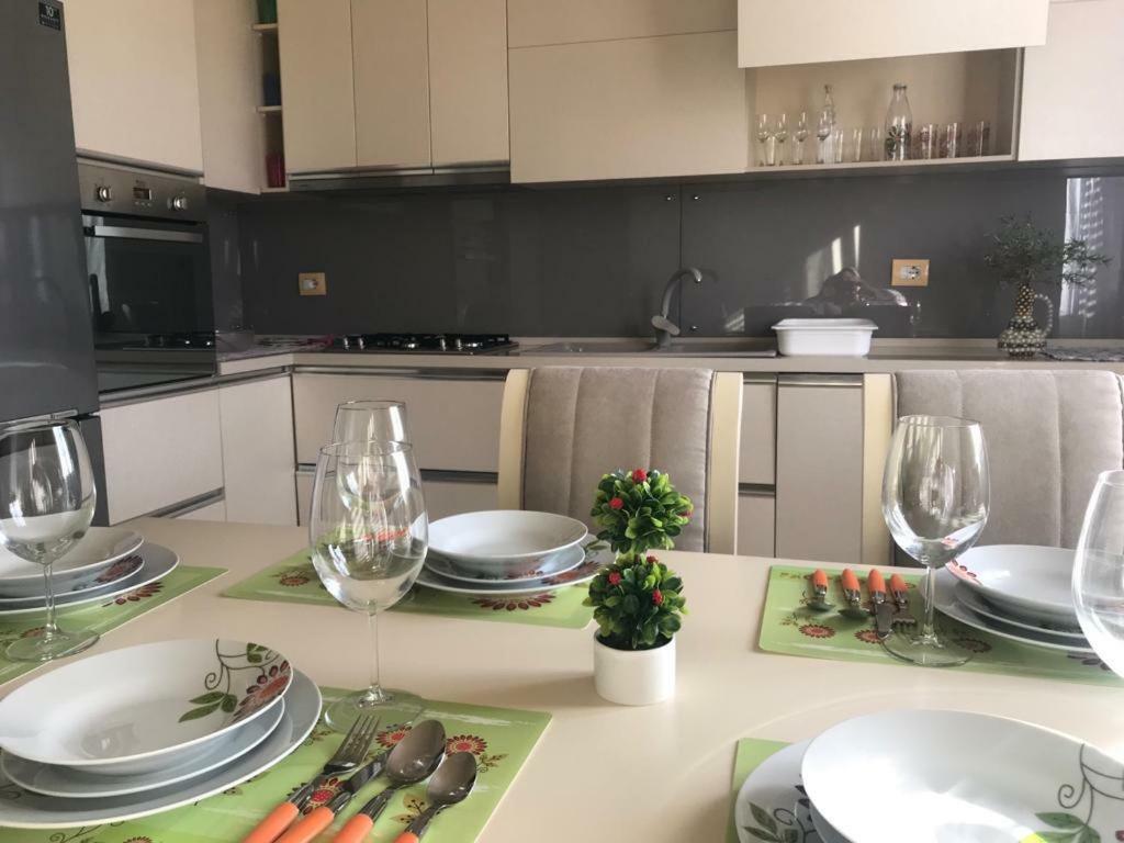 Sara'S Villa Shkoder Bagian luar foto