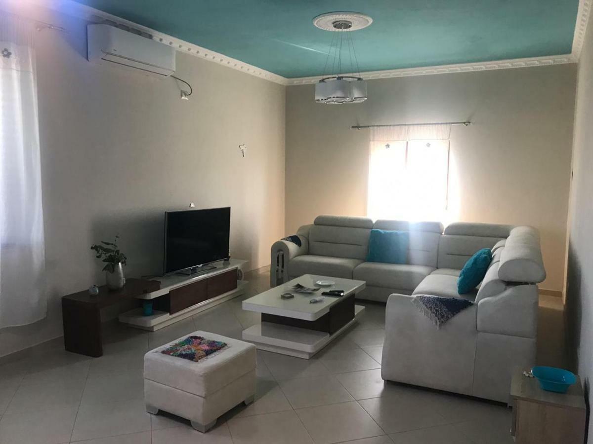 Sara'S Villa Shkoder Bagian luar foto