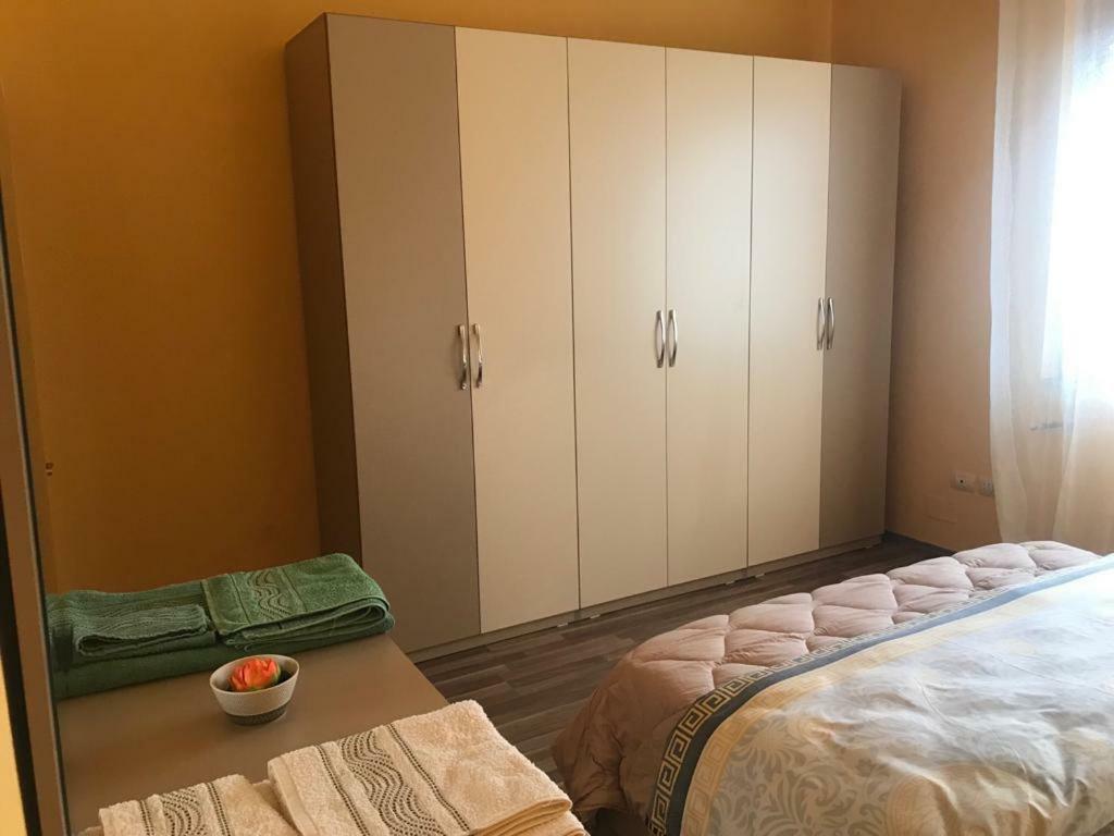 Sara'S Villa Shkoder Bagian luar foto
